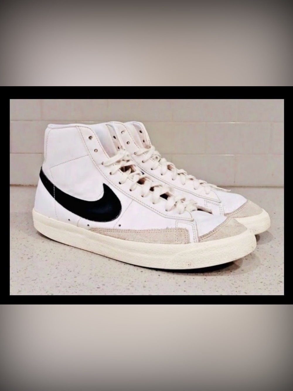 Nike Blazer Mid 77 Vintage Grade School White Black DA4086-100-Womens 7.5 OR 6Y